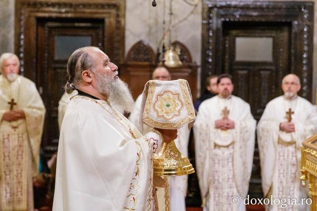PS Nichifor Botoșăneanul a slujit la Catedrala Mitropolitană din Iași