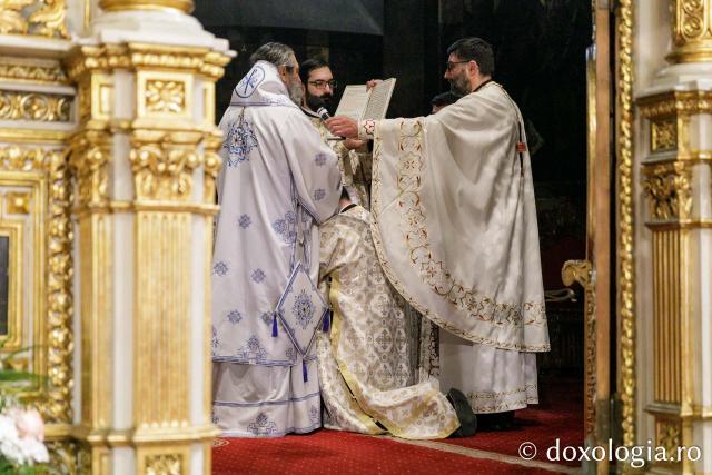 PS Nichifor Botoșăneanul a slujit la Catedrala Mitropolitană din Iași