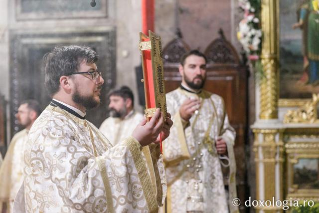 PS Veniamin a slujit la Catedrala Mitropolitană din Iași în a cincea zi de pelerinaj / Foto: pr. Silviu Cluci PS Veniamin a slujit la Catedrala Mitropolitană din Iași în a cincea zi de pelerinaj