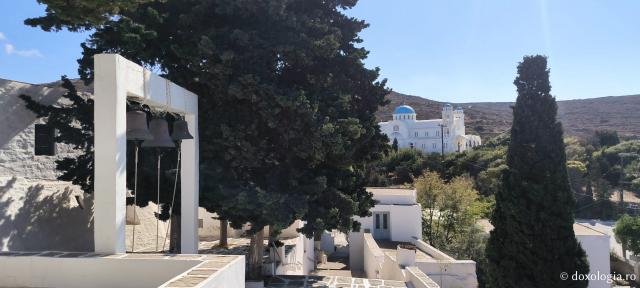 Mănăstirea Sfântului Arsenie din Paros