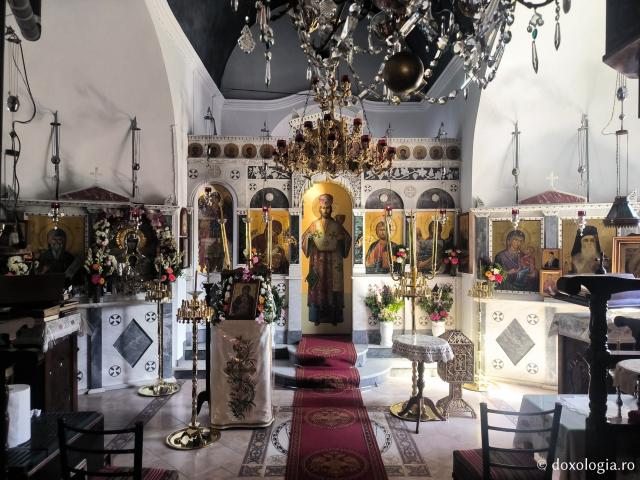 Mănăstirea „Sfântul Cuvios Filothei Dionisiatul” din Paros