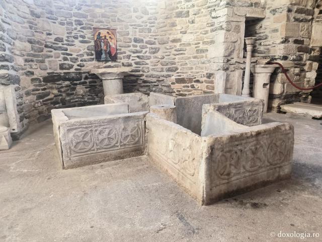 Mănăstirea „Panaghia Ekatontapiliani” din Paros