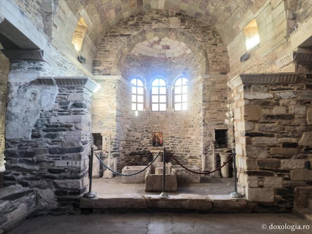 Mănăstirea „Panaghia Ekatontapiliani” din Paros
