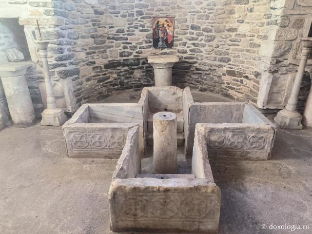 Mănăstirea „Panaghia Ekatontapiliani” din Paros