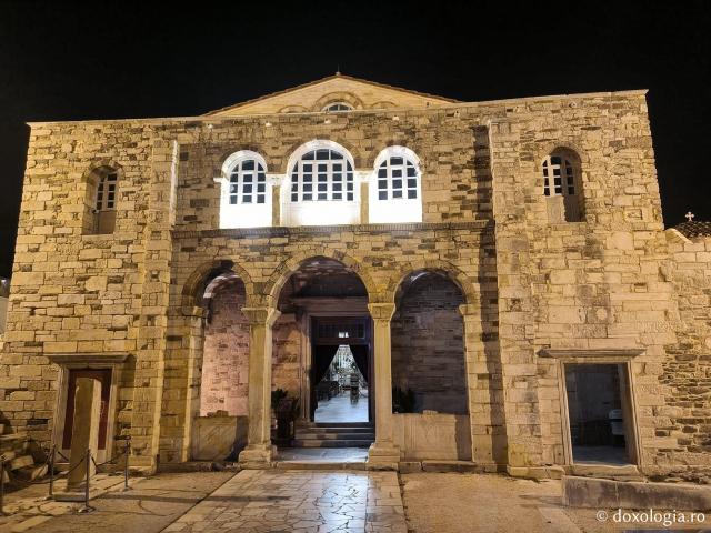 Mănăstirea „Panaghia Ekatontapiliani” din Paros