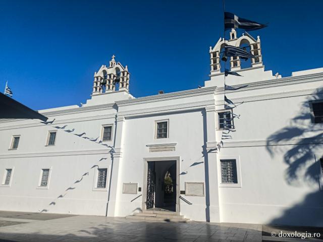 Mănăstirea „Panaghia Ekatontapiliani” din Paros