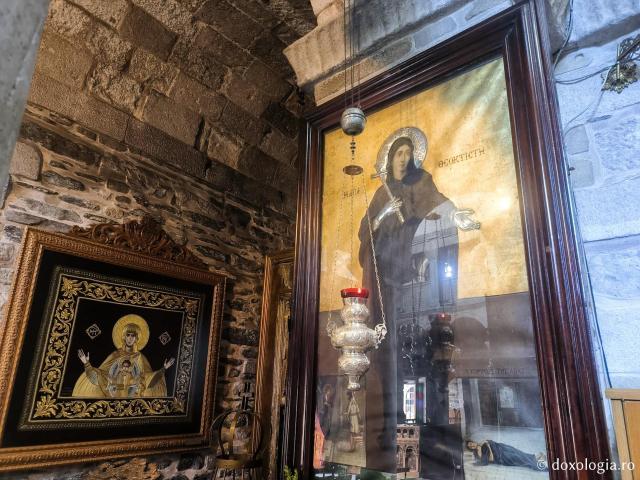 Sfânta Cuvioasă Teoctista - Mănăstirea „Panaghia Ekatontapiliani” din Paros