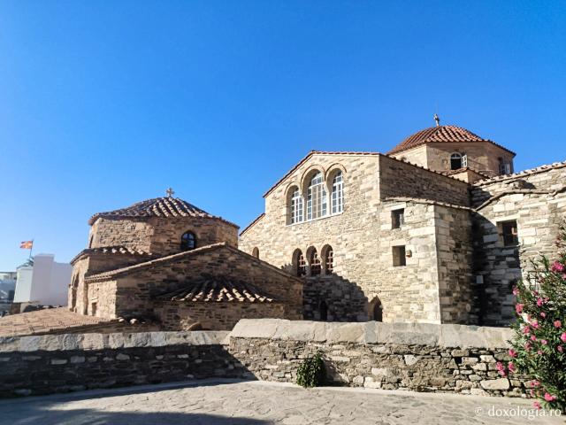 Mănăstirea „Panaghia Ekatontapiliani” din Paros