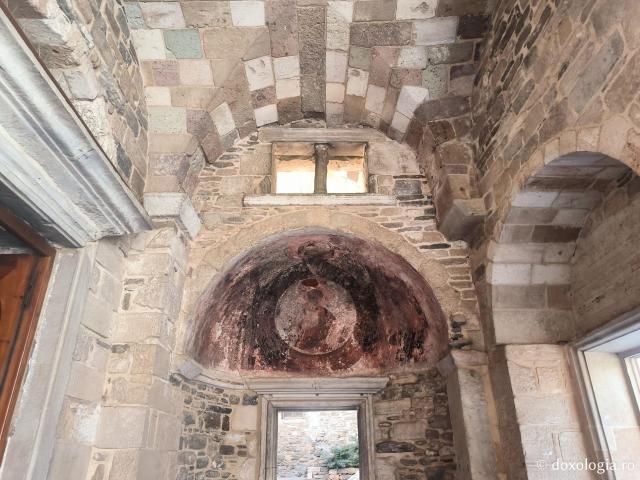 Mănăstirea „Panaghia Ekatontapiliani” din Paros