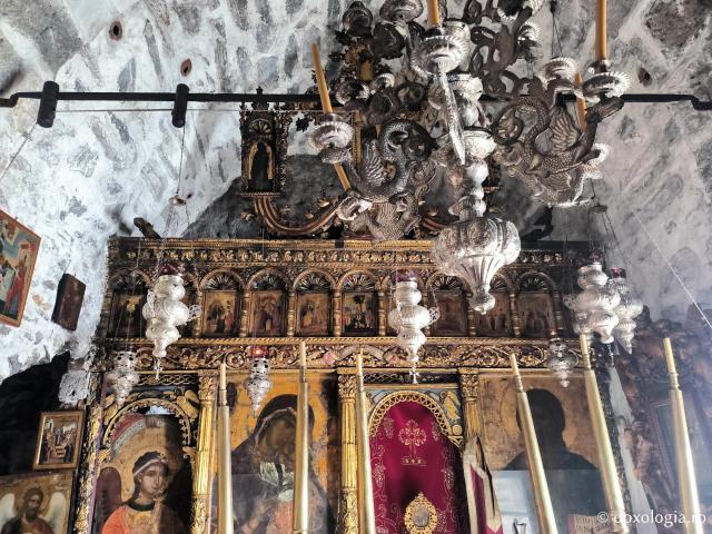 Mănăstirea „Panaghia Hozoviotissa” din Amorgos