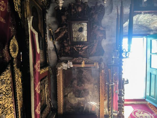 Mănăstirea „Panaghia Hozoviotissa” din Amorgos