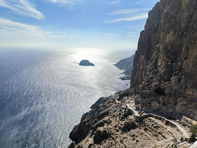 Mănăstirea „Panaghia Hozoviotissa” din Amorgos