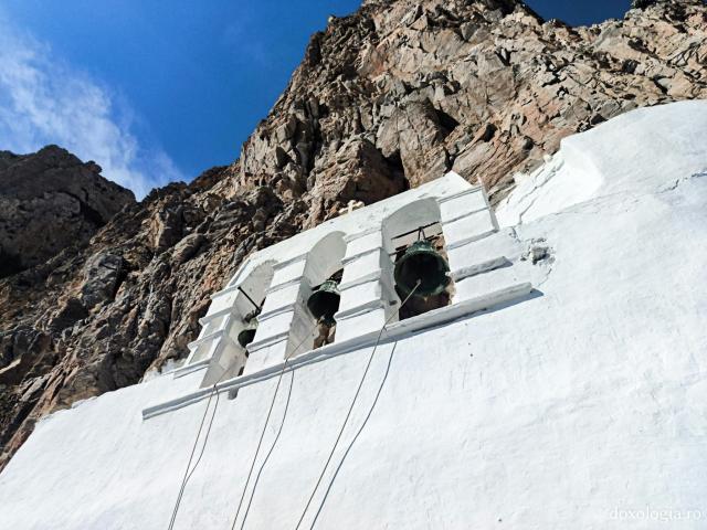 Mănăstirea „Panaghia Hozoviotissa” din Amorgos