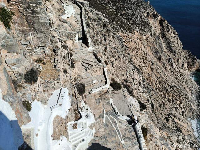 Mănăstirea „Panaghia Hozoviotissa” din Amorgos