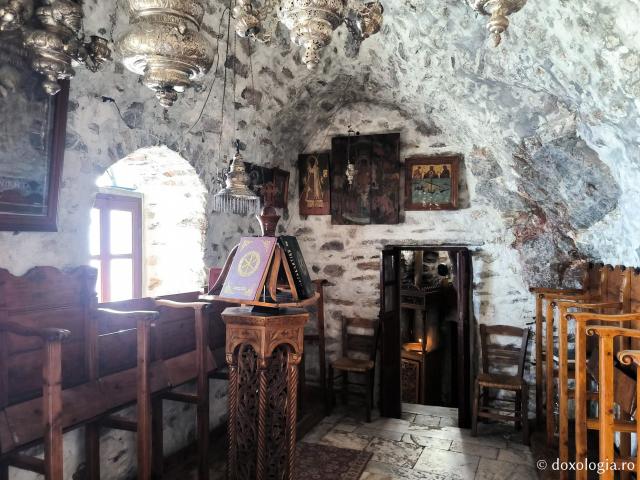 Mănăstirea „Panaghia Hozoviotissa” din Amorgos