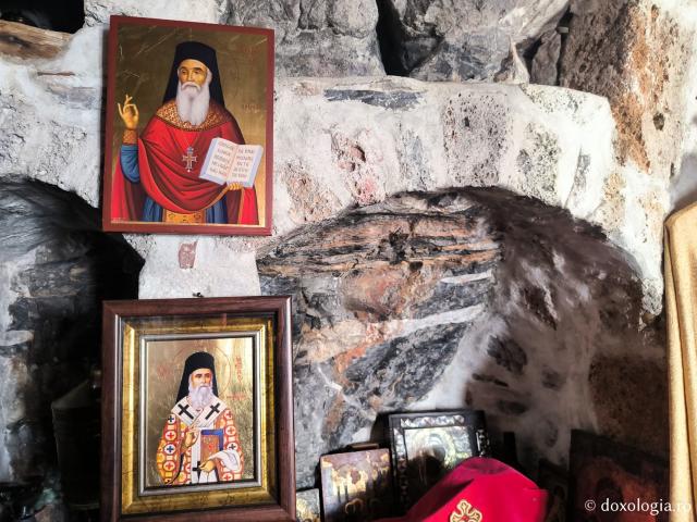 Mănăstirea „Panaghia Hozoviotissa” din Amorgos