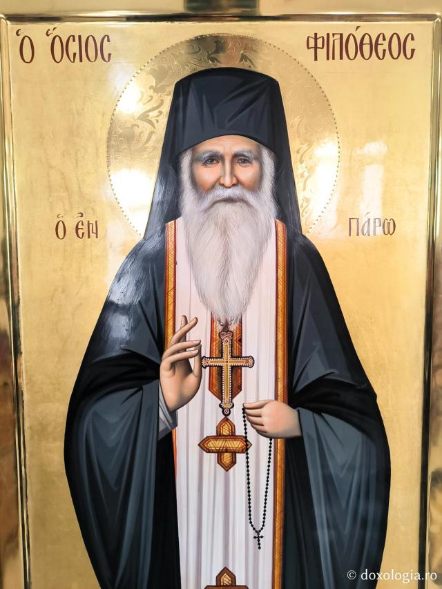Părintele Filotei Zervakos - Mănăstirea „Panaghia Myrtidiotissa”din Paros, ctitoria Părintelui Filotei Zervakos