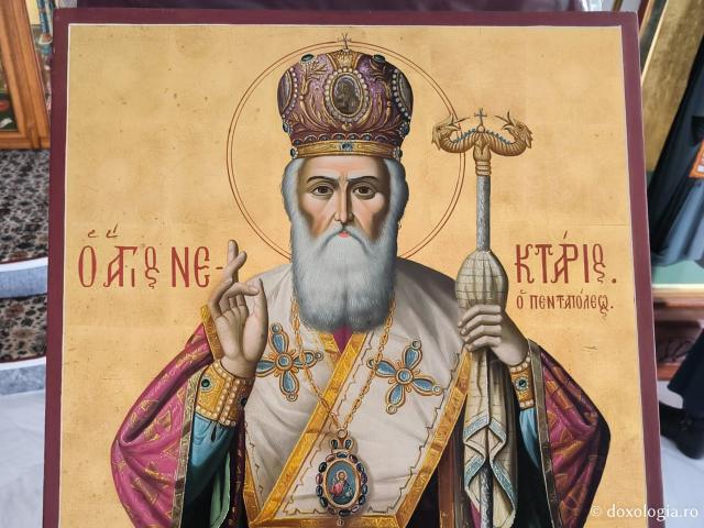 Sfântul Ierarh Nectarie - Mănăstirea „Panaghia Myrtidiotissa”din Paros, ctitoria Părintelui Filotei Zervakos
