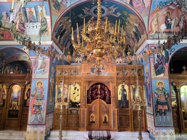 Mănăstirea „Panaghia Myrtidiotissa”din Paros, ctitoria Părintelui Filotei Zervakos