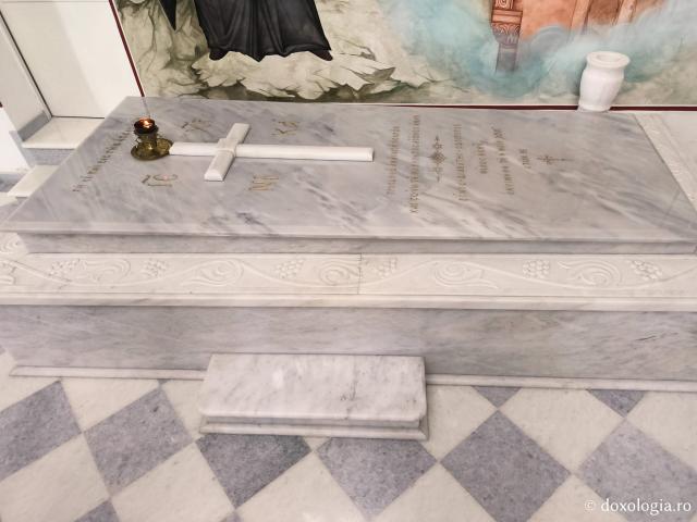 Mormântul Părintelui Filotei Zervakos