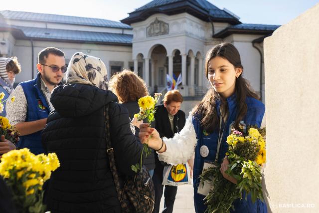 Pelerini la Sfântul Dimitrie cel Nou, ocrotitorul Bucureștilor. / Foto credit: Basilica.ro / Raluca-Emanuela Ene (Foto) Pelerinaj la Sfântul Dimitrie cel Nou, ocrotitorul Bucureștilor