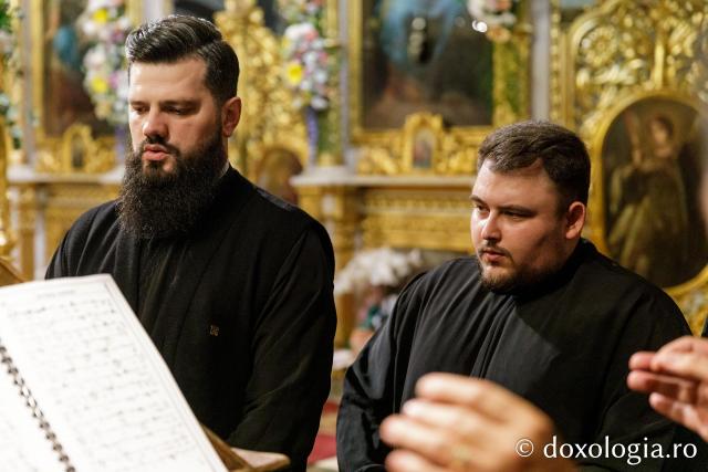 Priveghere în cinstea Sfântului Apostol Andrei la Catedrala Mitropolitană din Iași / Foto: pr. Silviu Cluci Priveghere în cinstea Sfântului Apostol Andrei la Catedrala Mitropolitană din Iași