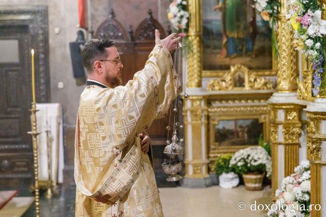 Priveghere în cinstea Sfântului Apostol Andrei la Catedrala Mitropolitană din Iași / Foto: pr. Silviu Cluci Priveghere în cinstea Sfântului Apostol Andrei la Catedrala Mitropolitană din Iași