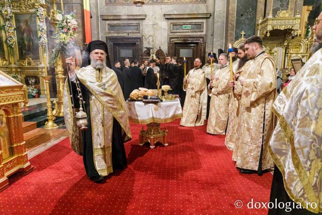 Priveghere în cinstea Sfântului Apostol Andrei la Catedrala Mitropolitană din Iași