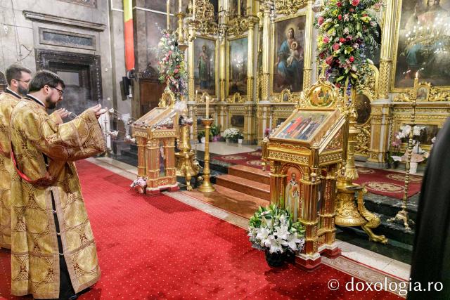 Priveghere în cinstea Sfântului Gheorghe la Catedrala Mitropolitană din Iași / Foto: pr. Silviu Cluci Priveghere în cinstea Sfântului Gheorghe la Catedrala Mitropolitană din Iași