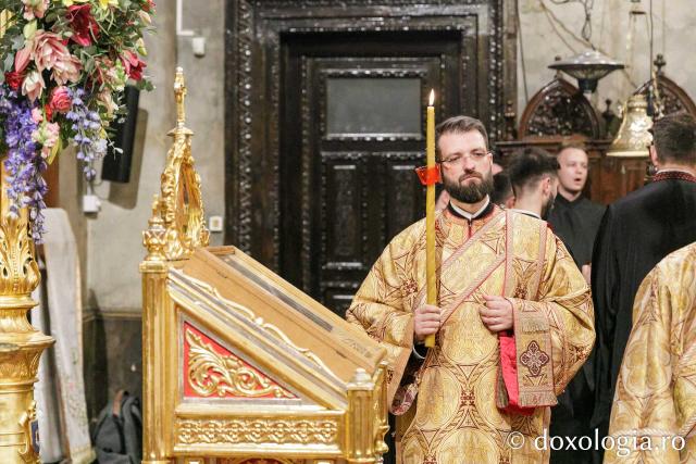 Priveghere în cinstea Sfântului Gheorghe la Catedrala Mitropolitană din Iași / Foto: pr. Silviu Cluci Priveghere în cinstea Sfântului Gheorghe la Catedrala Mitropolitană din Iași