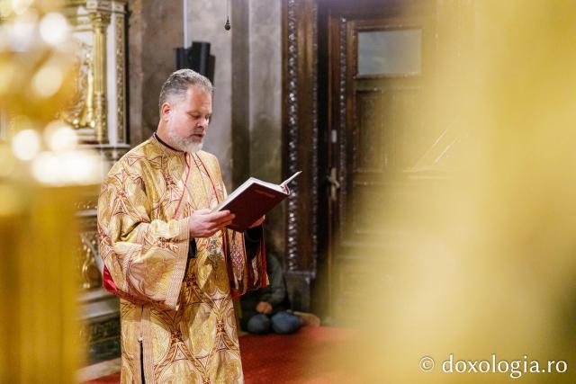 Priveghere în cinstea Sfântului Gheorghe la Catedrala Mitropolitană din Iași / Foto: pr. Silviu Cluci Priveghere în cinstea Sfântului Gheorghe la Catedrala Mitropolitană din Iași