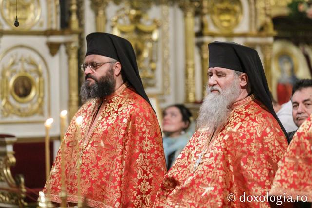 Priveghere în cinstea Sfântului Gheorghe la Catedrala Mitropolitană din Iași / Foto: pr. Silviu Cluci Priveghere în cinstea Sfântului Gheorghe la Catedrala Mitropolitană din Iași
