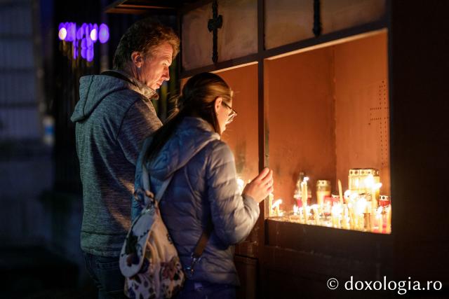 Priveghere în cinstea Sfântului Iosif cel Milostiv la Catedrala Mitropolitană din Iași / Foto: Oana Nechifor Priveghere în cinstea Sfântului Iosif cel Milostiv la Catedrala Mitropolitană din Iași