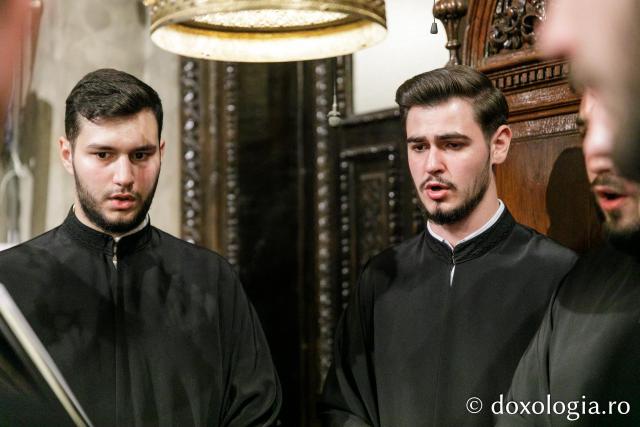 Priveghere în cinstea Sfântului Iosif cel Milostiv la Catedrala Mitropolitană din Iași / Foto: pr. Silviu Cluci Priveghere în cinstea Sfântului Iosif cel Milostiv la Catedrala Mitropolitană din Iași