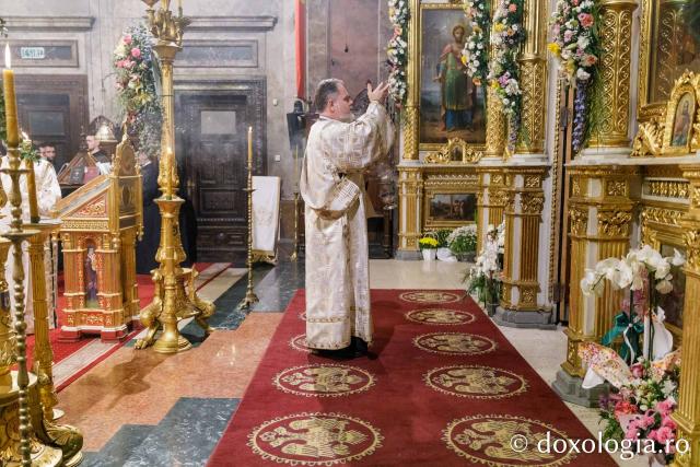 Priveghere în cinstea Sfântului Iosif cel Milostiv la Catedrala Mitropolitană din Iași / Foto: pr. Silviu Cluci Priveghere în cinstea Sfântului Iosif cel Milostiv la Catedrala Mitropolitană din Iași
