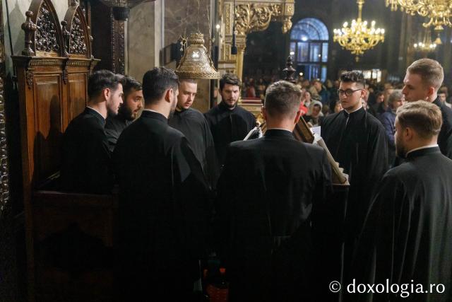 Priveghere în cinstea Sfântului Iosif cel Milostiv la Catedrala Mitropolitană din Iași / Foto: pr. Silviu Cluci Priveghere în cinstea Sfântului Iosif cel Milostiv la Catedrala Mitropolitană din Iași