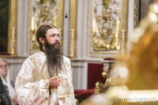 Priveghere în cinstea Sfântului Iosif cel Milostiv la Catedrala Mitropolitană din Iași / Foto: pr. Silviu Cluci Priveghere în cinstea Sfântului Iosif cel Milostiv la Catedrala Mitropolitană din Iași