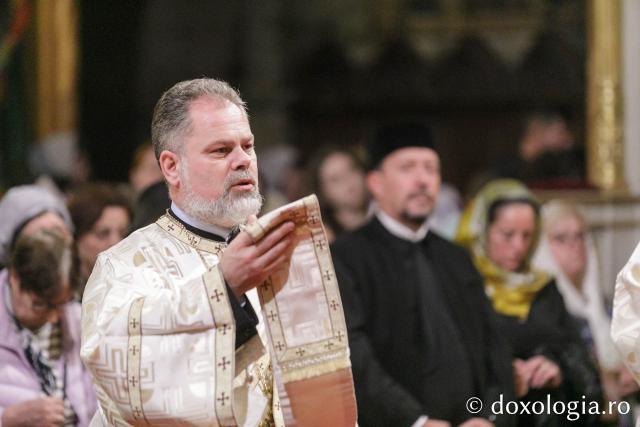 Priveghere în cinstea Sfântului Iosif cel Milostiv la Catedrala Mitropolitană din Iași / Foto: pr. Silviu Cluci Priveghere în cinstea Sfântului Iosif cel Milostiv la Catedrala Mitropolitană din Iași