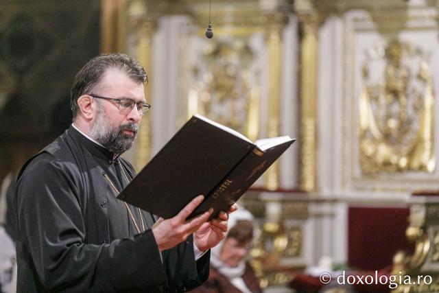 Slujba de priveghere a Sfintei Cuvioase Parascheva – Iași, 2024