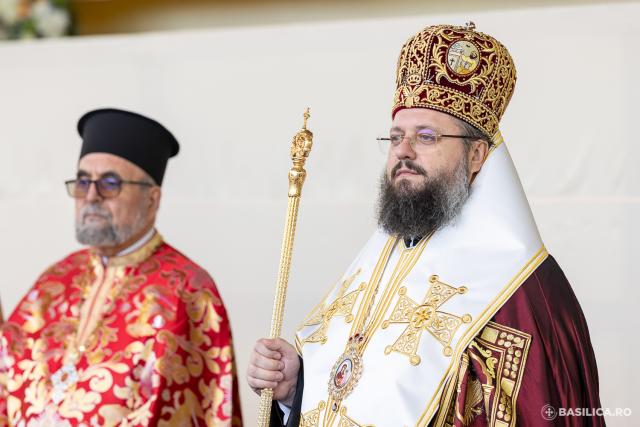 Slujbă de priveghere în cinstea Sfântului Mare Mucenic Dimitrie, Izvorâtorul de mir / Foto credit: Basilica.ro / Raluca-Emanuela Ene (Foto) Slujbă de priveghere în cinstea Sfântului Mare Mucenic Dimitrie, Izvorâtorul de mir