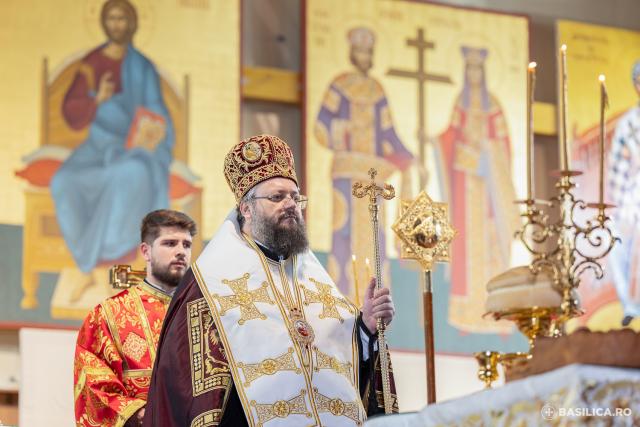 Slujbă de priveghere în cinstea Sfântului Mare Mucenic Dimitrie, Izvorâtorul de mir / Foto credit: Basilica.ro / Raluca-Emanuela Ene (Foto) Slujbă de priveghere în cinstea Sfântului Mare Mucenic Dimitrie, Izvorâtorul de mir