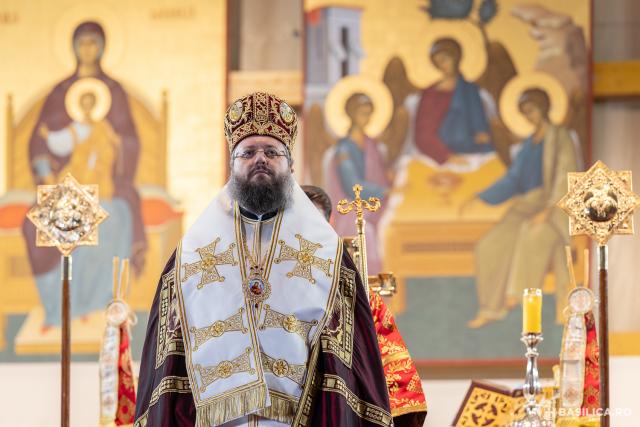 Slujbă de priveghere în cinstea Sfântului Mare Mucenic Dimitrie, Izvorâtorul de mir / Foto credit: Basilica.ro / Raluca-Emanuela Ene (Foto) Slujbă de priveghere în cinstea Sfântului Mare Mucenic Dimitrie, Izvorâtorul de mir