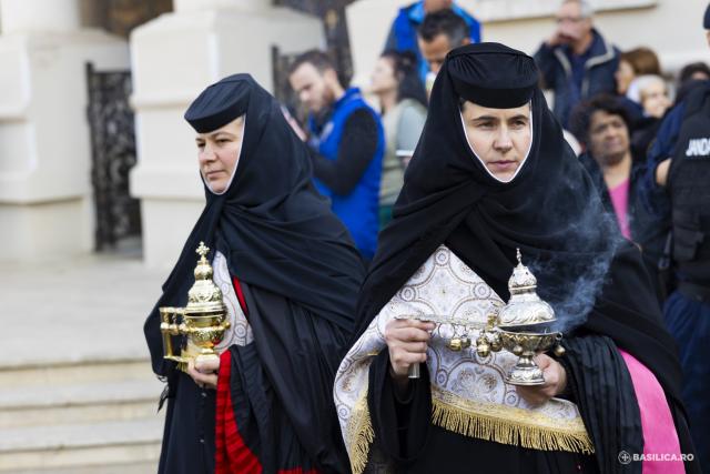 La pas, alături de prietenii lui Hristos: Calea Sfinților, pe străzile din Capitală / Foto credit: Basilica.ro / Mircea Florescu La pas, alături de prietenii lui Hristos: Calea Sfinților, pe străzile din Capitală