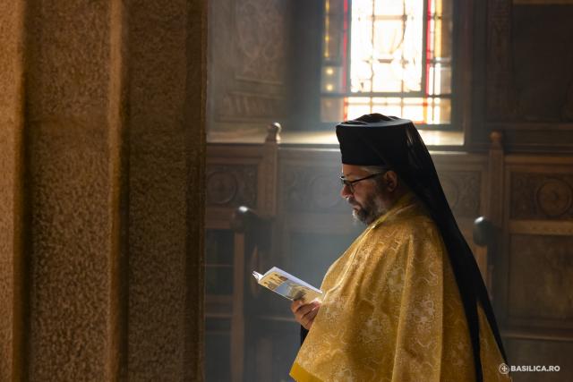La pas, alături de prietenii lui Hristos: Calea Sfinților, pe străzile din Capitală / Foto credit: Basilica.ro / Mircea Florescu La pas, alături de prietenii lui Hristos: Calea Sfinților, pe străzile din Capitală