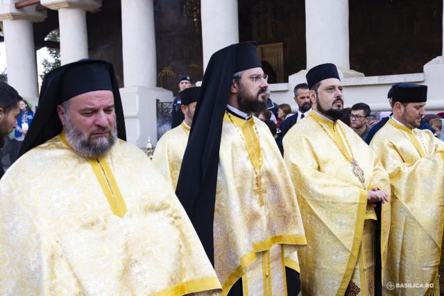 La pas, alături de prietenii lui Hristos: Calea Sfinților, pe străzile din Capitală / Foto credit: Basilica.ro / Mircea Florescu La pas, alături de prietenii lui Hristos: Calea Sfinților, pe străzile din Capitală