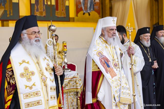 La pas, alături de prietenii lui Hristos: Calea Sfinților, pe străzile din Capitală / Foto credit: Basilica.ro / Mircea Florescu La pas, alături de prietenii lui Hristos: Calea Sfinților, pe străzile din Capitală