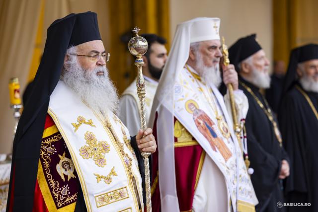 La pas, alături de prietenii lui Hristos: Calea Sfinților, pe străzile din Capitală / Foto credit: Basilica.ro / Mircea Florescu La pas, alături de prietenii lui Hristos: Calea Sfinților, pe străzile din Capitală