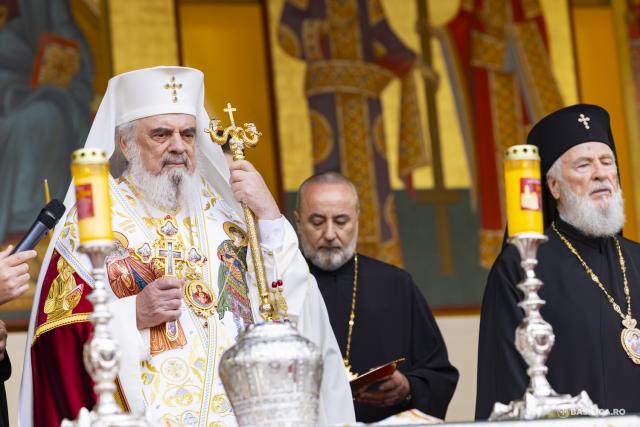 La pas, alături de prietenii lui Hristos: Calea Sfinților, pe străzile din Capitală / Foto credit: Basilica.ro / Mircea Florescu La pas, alături de prietenii lui Hristos: Calea Sfinților, pe străzile din Capitală