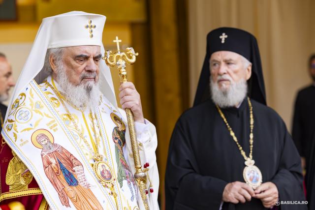 La pas, alături de prietenii lui Hristos: Calea Sfinților, pe străzile din Capitală / Foto credit: Basilica.ro / Mircea Florescu La pas, alături de prietenii lui Hristos: Calea Sfinților, pe străzile din Capitală