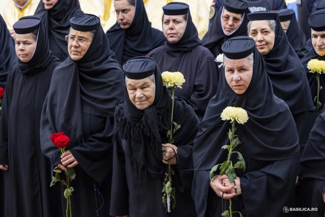 La pas, alături de prietenii lui Hristos: Calea Sfinților, pe străzile din Capitală / Foto credit: Basilica.ro / Mircea Florescu La pas, alături de prietenii lui Hristos: Calea Sfinților, pe străzile din Capitală